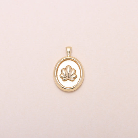 Oval-Framed Shell Charm Necklace 14K Solid Gold