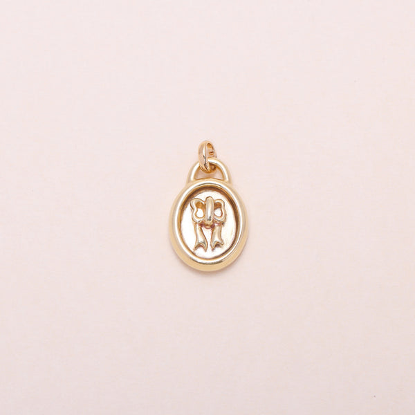 Sweet Oval-Framed Bow Charm Necklace 14K Solid Gold