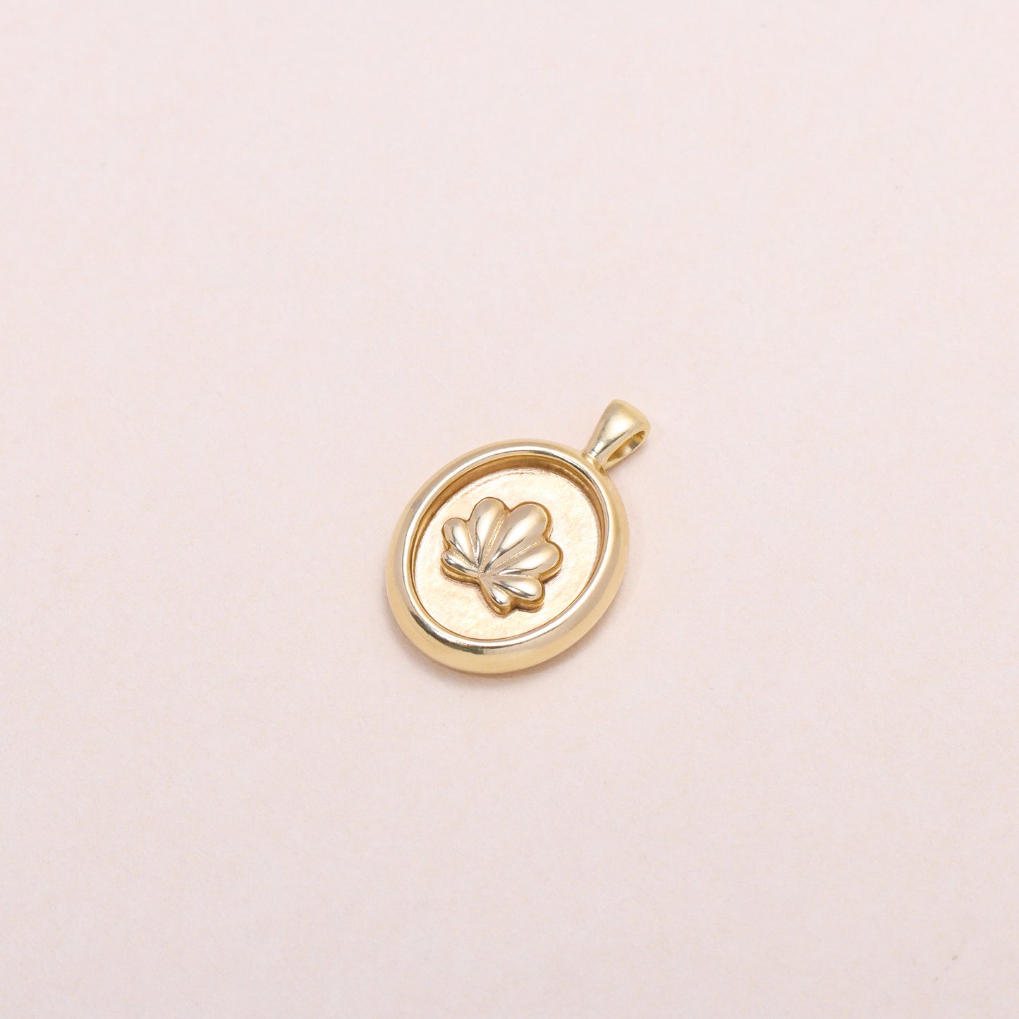 Oval-Framed Shell Charm Necklace 14K Solid Gold